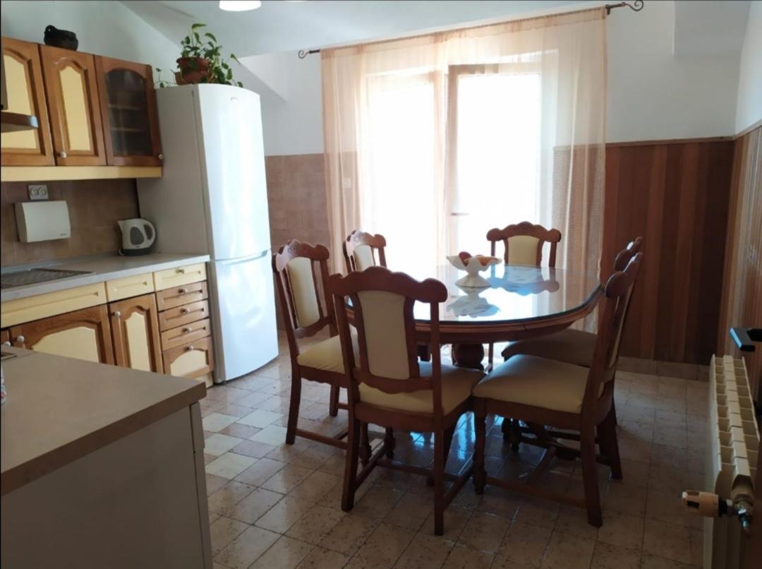 Apartman Andela Подгора Экстерьер фото